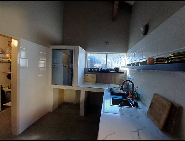 4 BEDROOM HOUSE FOR SALE IN FLORA GARDENS